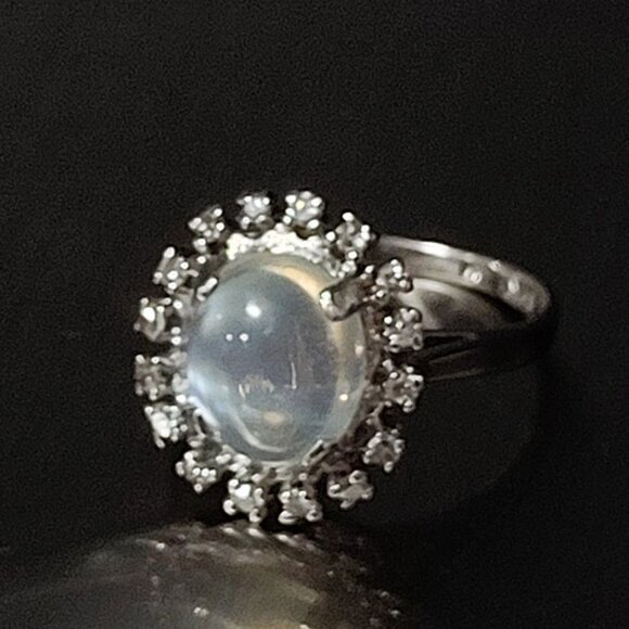 10K White Gold Round Icy Moonstone Diamond Cocktail Ring Women's Size 4 - Picture 12 of 13